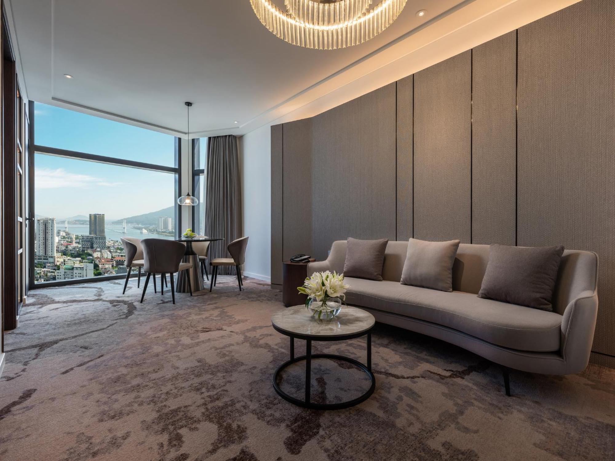 Crowne Plaza Danang City Centre By Ihg ภายนอก รูปภาพ