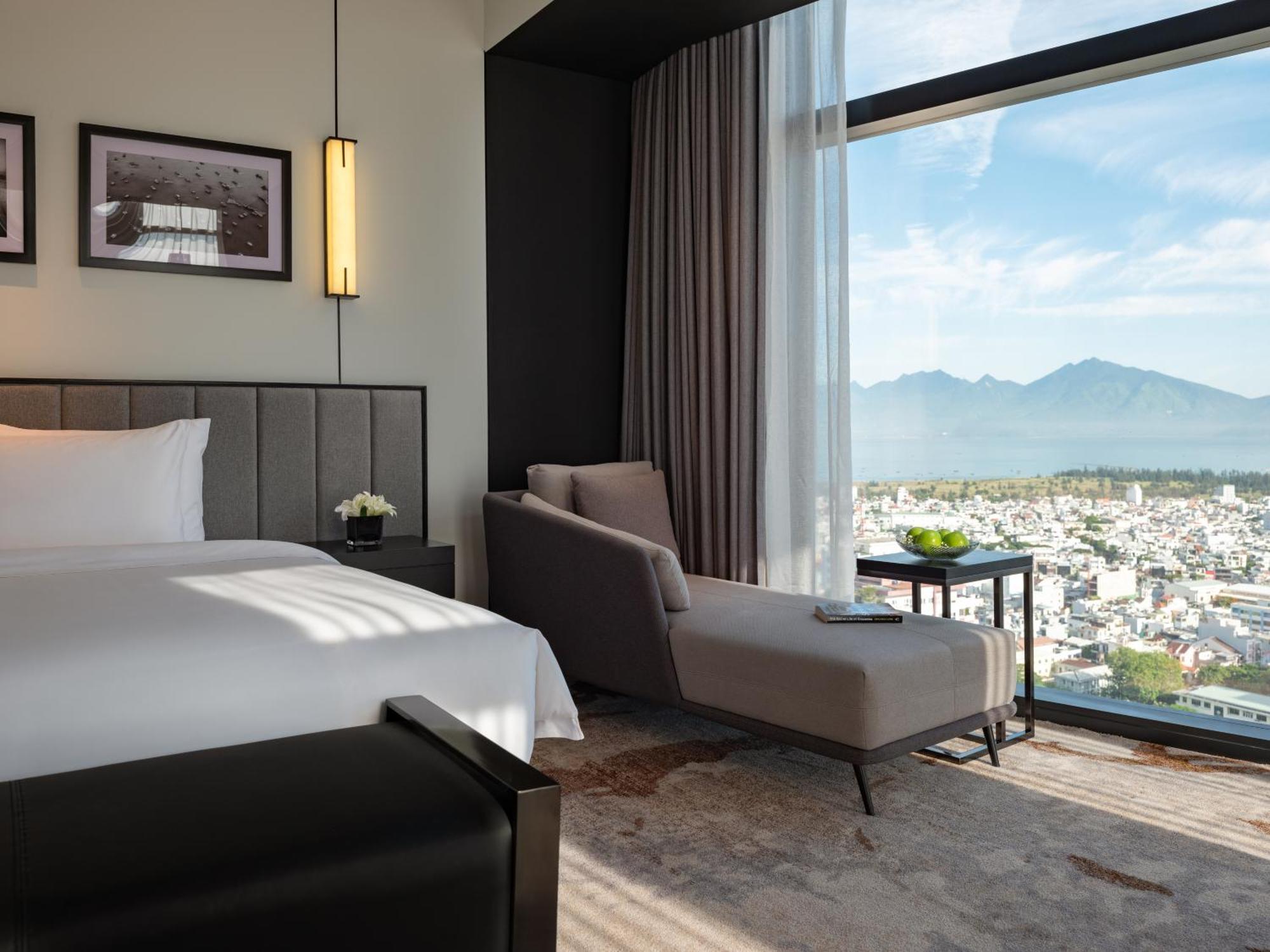 Crowne Plaza Danang City Centre By Ihg ภายนอก รูปภาพ