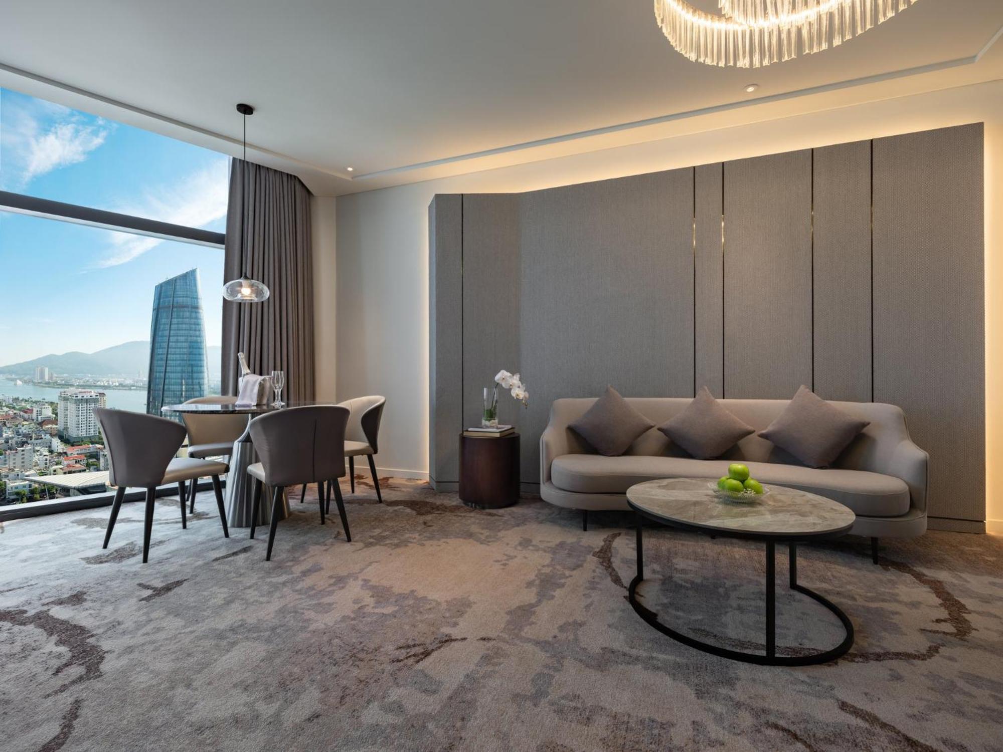 Crowne Plaza Danang City Centre By Ihg ภายนอก รูปภาพ