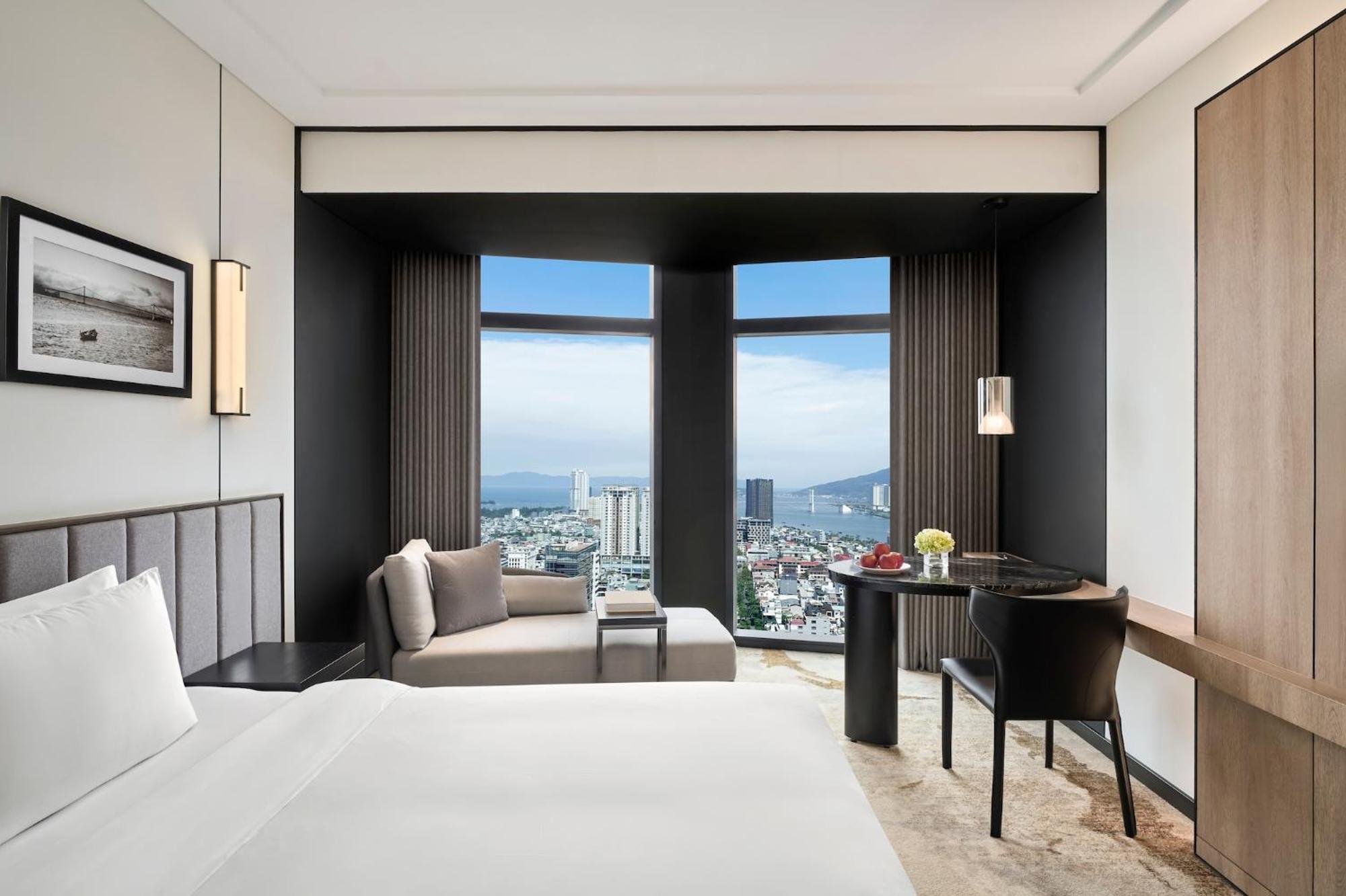 Crowne Plaza Danang City Centre By Ihg ภายนอก รูปภาพ